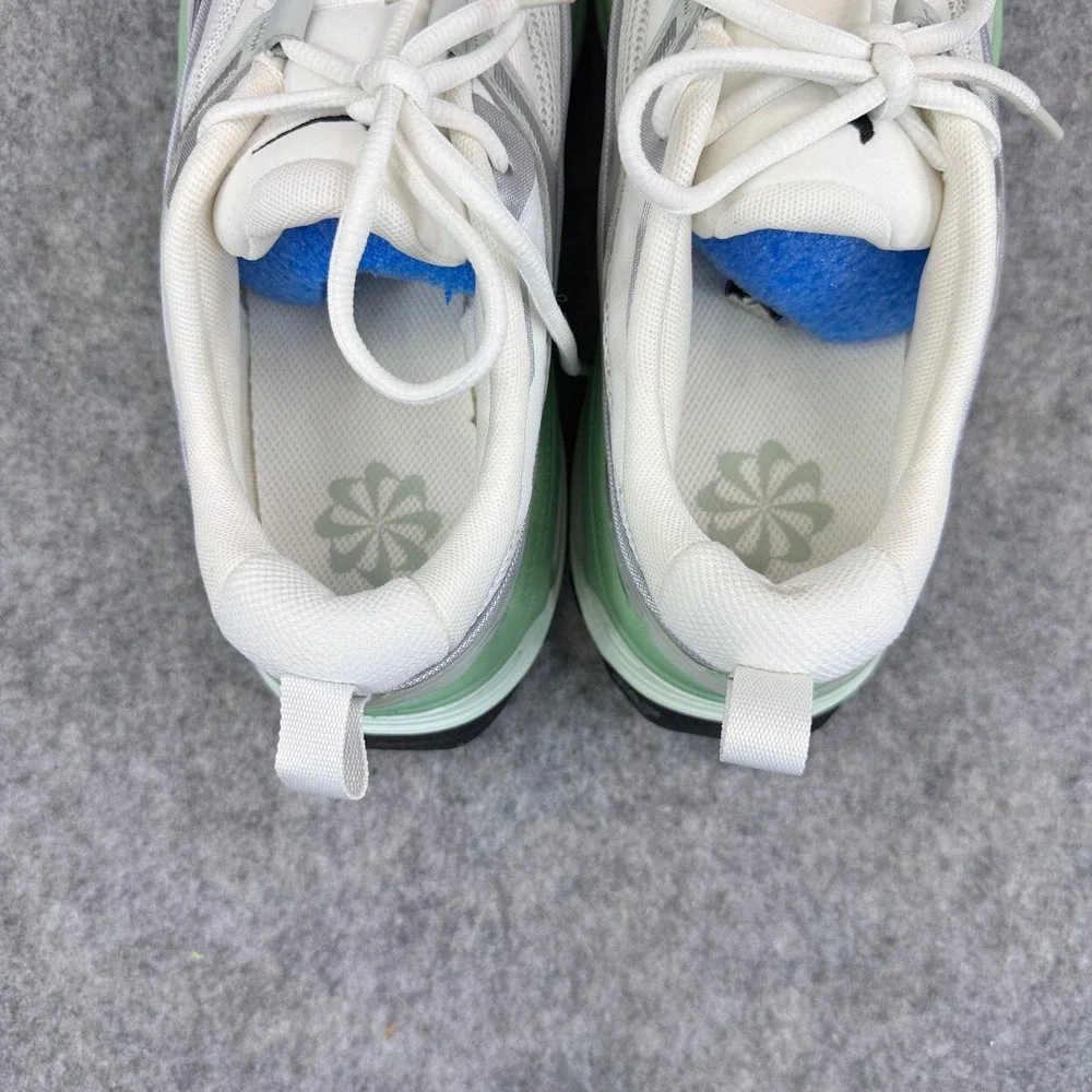 Nike Air Max Bliss Womens Size 9 Summit White Green DH5128-103 Lifestyle Sneaker